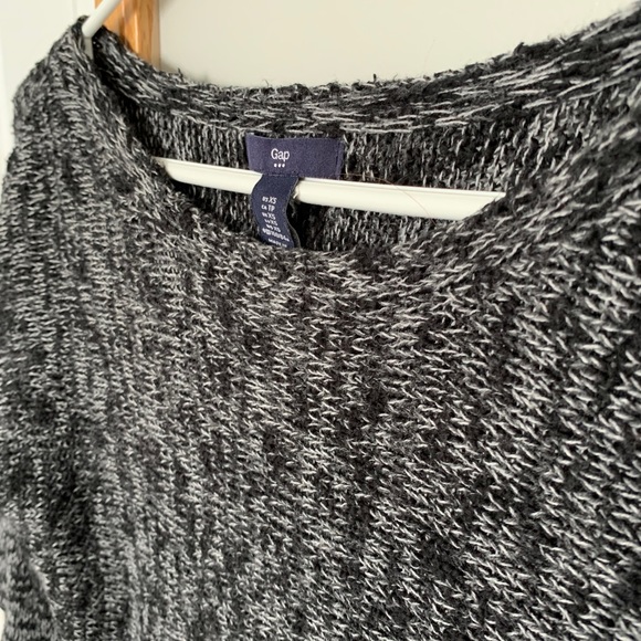 Black and White Sweater - Picture 1 of 2